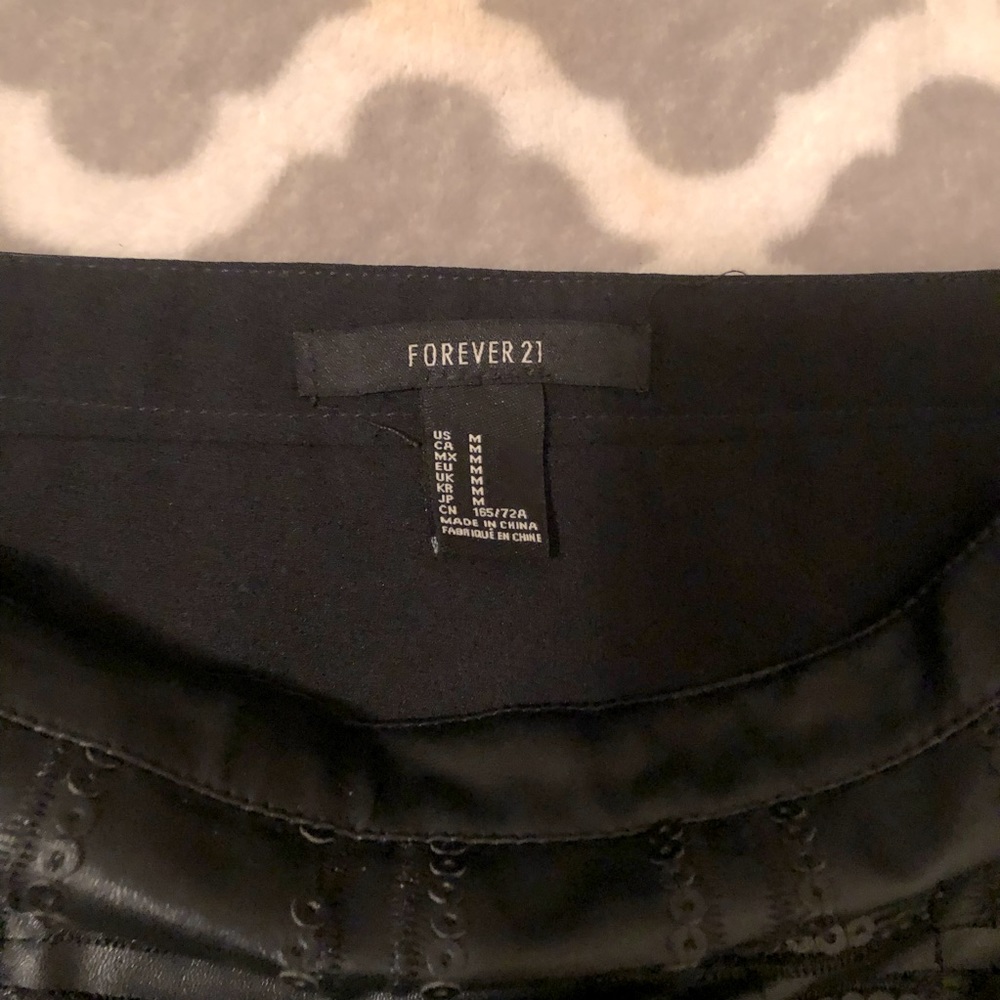 2/$12 Forever21 Scalloped Bottom Faux Leather Skirt - Picture 2 of 4